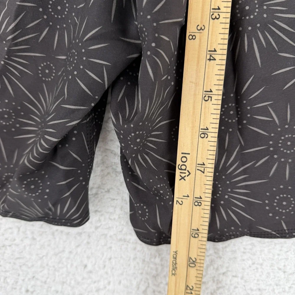Billabong Board Shorts Mens 32 Black Geometric Sundays Swim Trunks Surf Beach